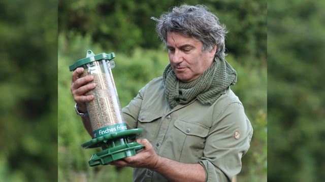 Martin hughes games with finches friend
